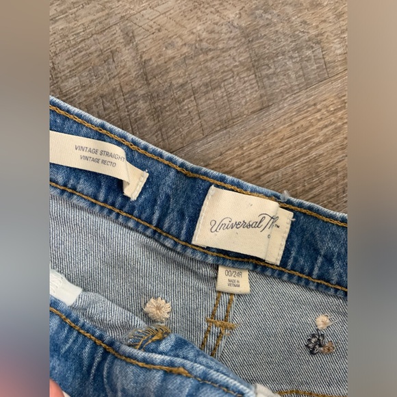 Universal threads Jean shorts - Picture 2 of 3